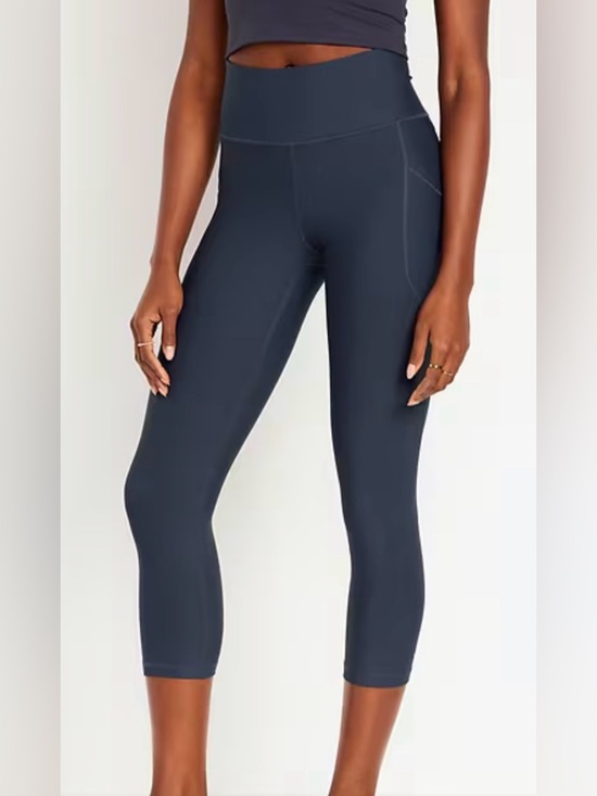 Old Navy Pants - Old Navy Active Elevate High-Waist Capri Leggings in Dark Blue